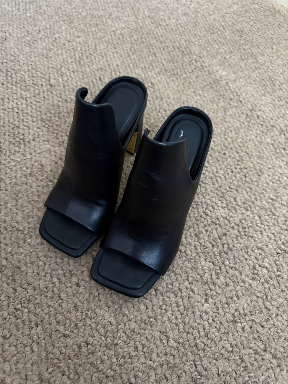Black Leather Open-Toe Mule Heels dkny size 8